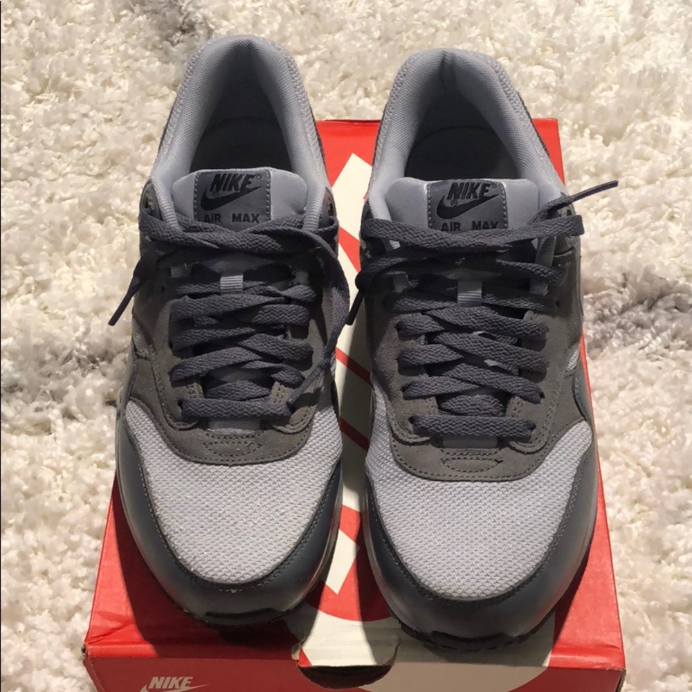 Nike Air Max 1 Essential